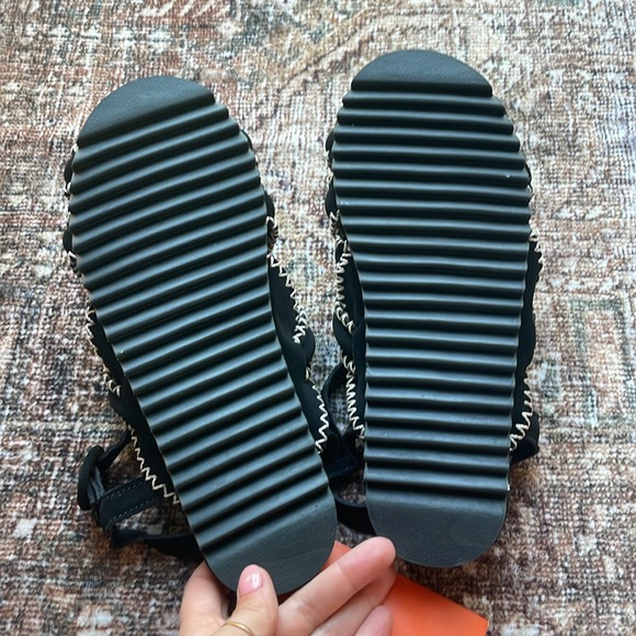 NWT FARM RIO zig zag sandal size 7.5 - Picture 8 of 8
